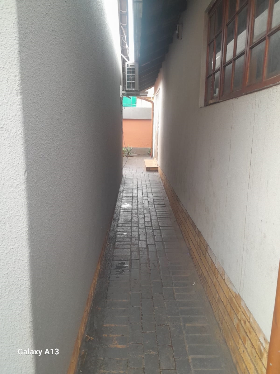 3 Bedroom Property for Sale in Tlhabane West North West
